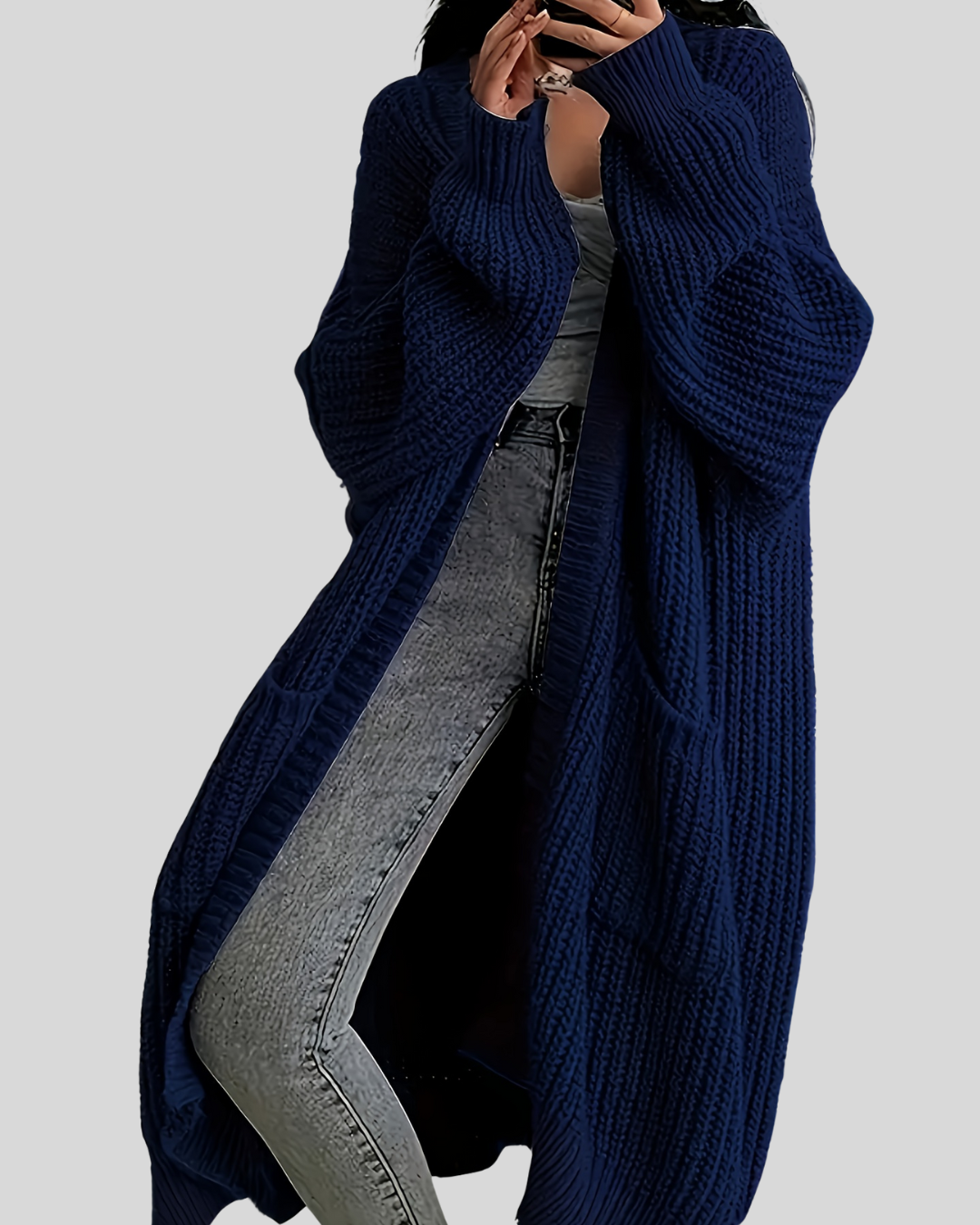 Birgitta – Elegant Maxi Knit Coat med V-ringning