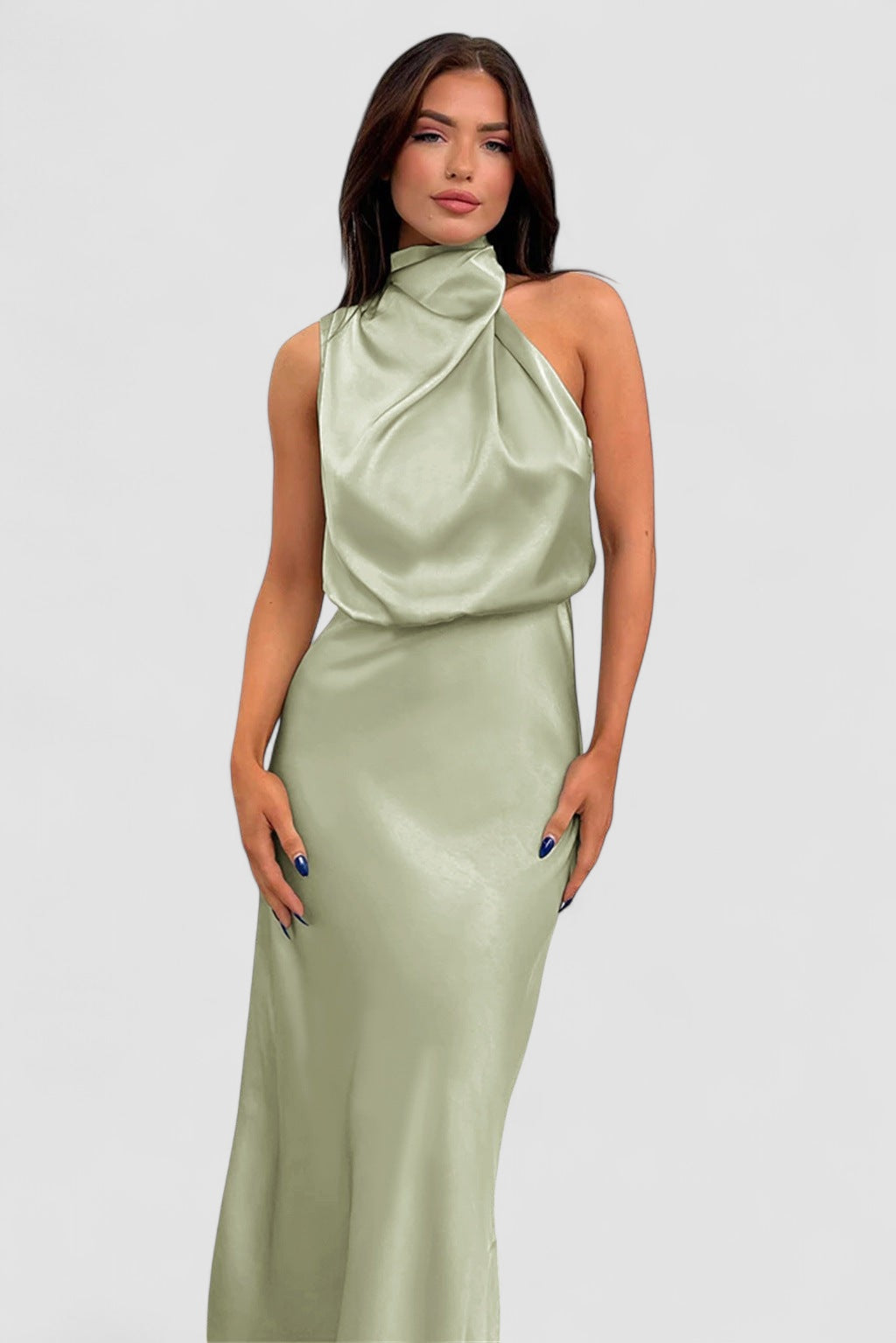 Birgitta | Glamourklänning i satin med halterneck