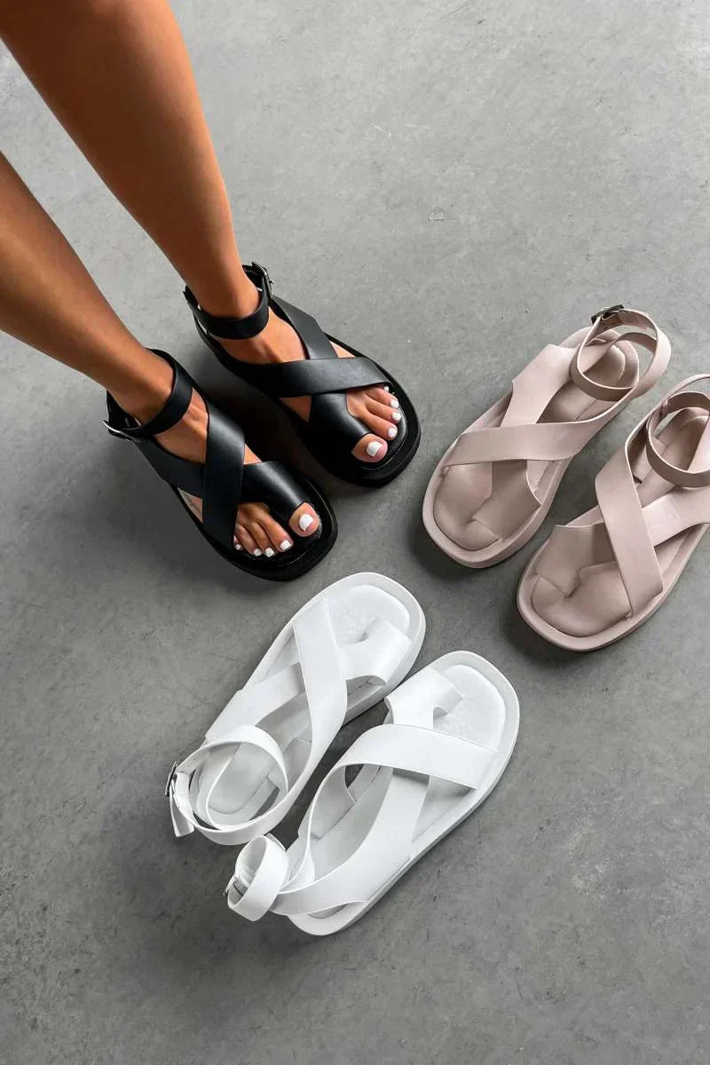Birgitta | Eleganta & Avslappnade Sandaler Petra