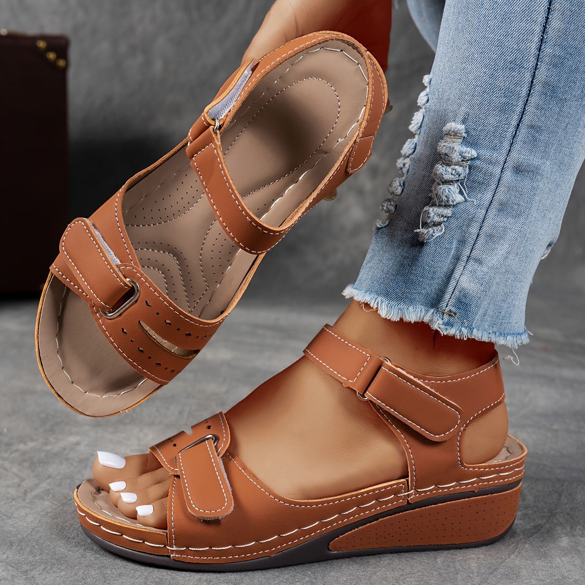Birgitta | Aldona - Ortopediska sandaler med kilklack