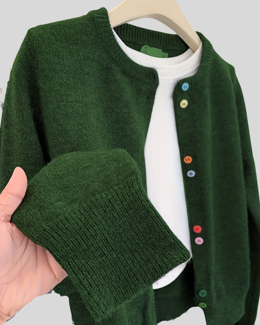 Birgitta – Semester Midi Knit med Tidlösa Detaljer