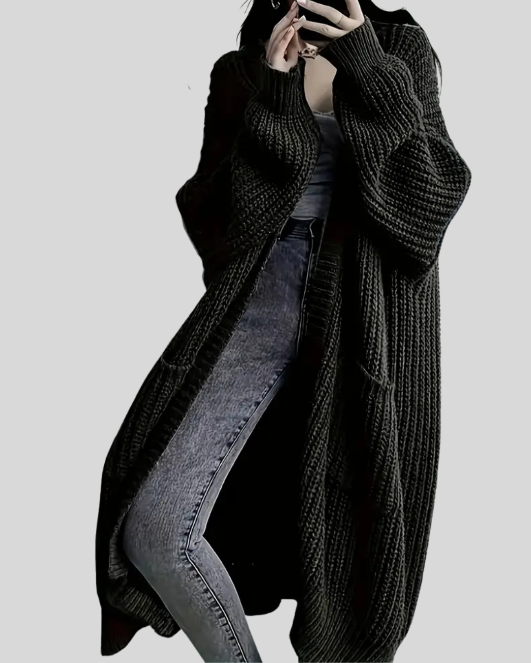 Birgitta – Elegant Maxi Knit Coat med V-ringning