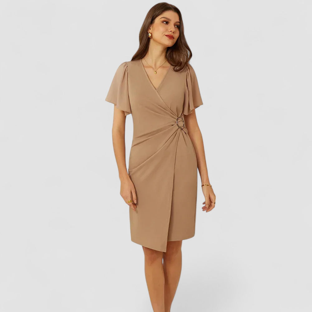 Birgitta | Elegant beige omlottklänning
