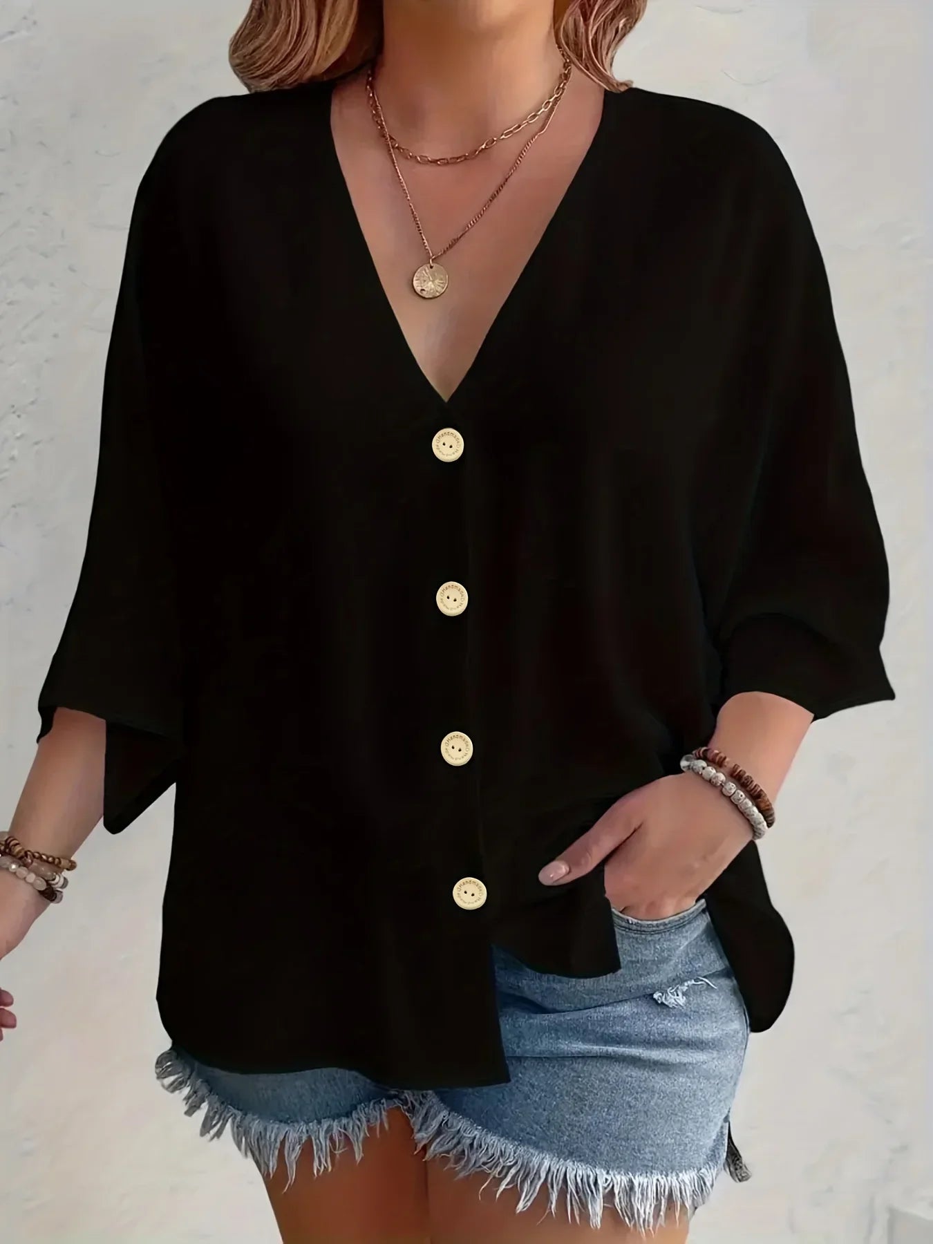 Birgitta | Signe – Blus med knäppning och ¾-ärm